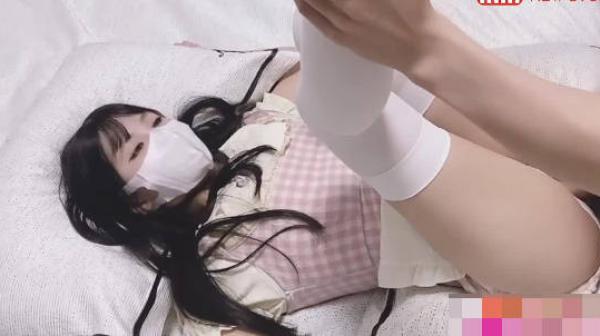 厨房输出粉嫩小厨娘